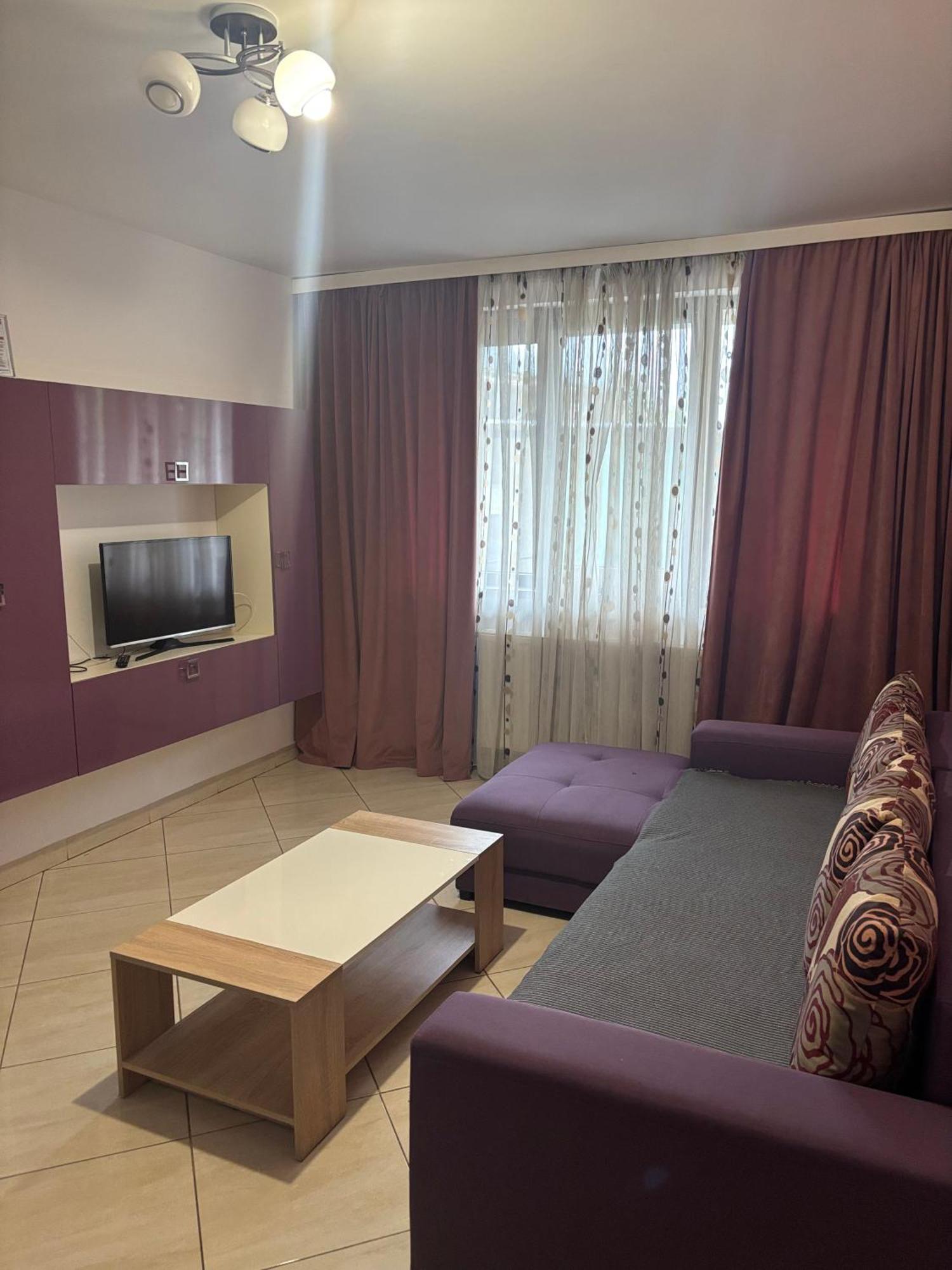 פיאטרה ניאמט Km 0 Residence מראה חיצוני תמונה